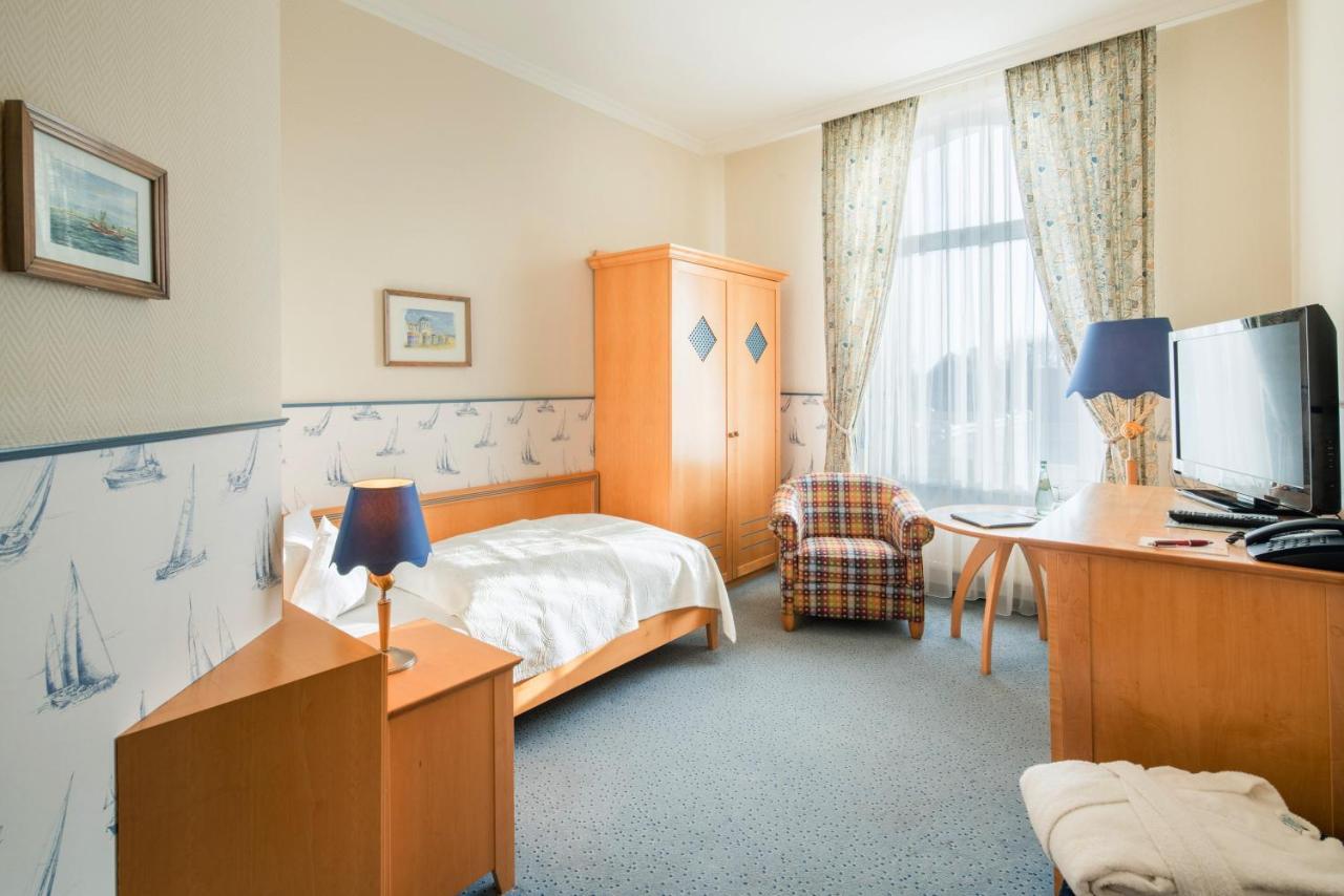 Inselhotel Vierjahreszeiten Боркум Екстер'єр фото